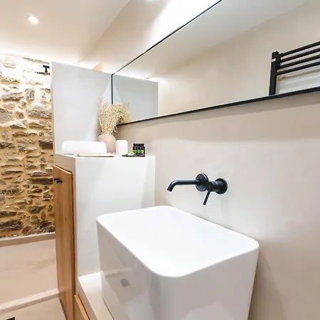 Lithodia - Λιθωδία