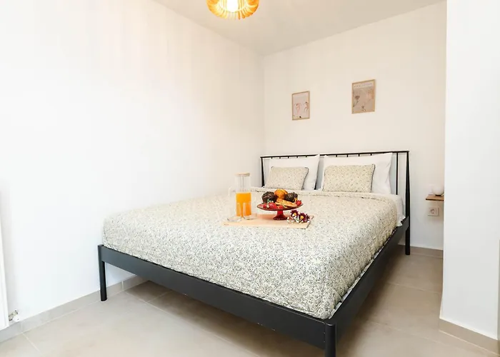 Lithodia - Λιθωδία Cavala