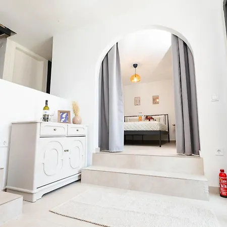 Lithodia - Λιθωδία Apartment