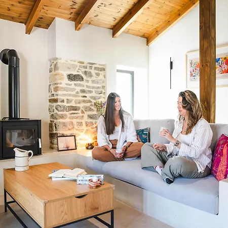 Lithodia - Λιθωδία Kavala